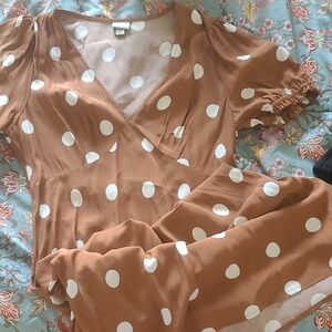 Polka Dot V-Neck Brown Top